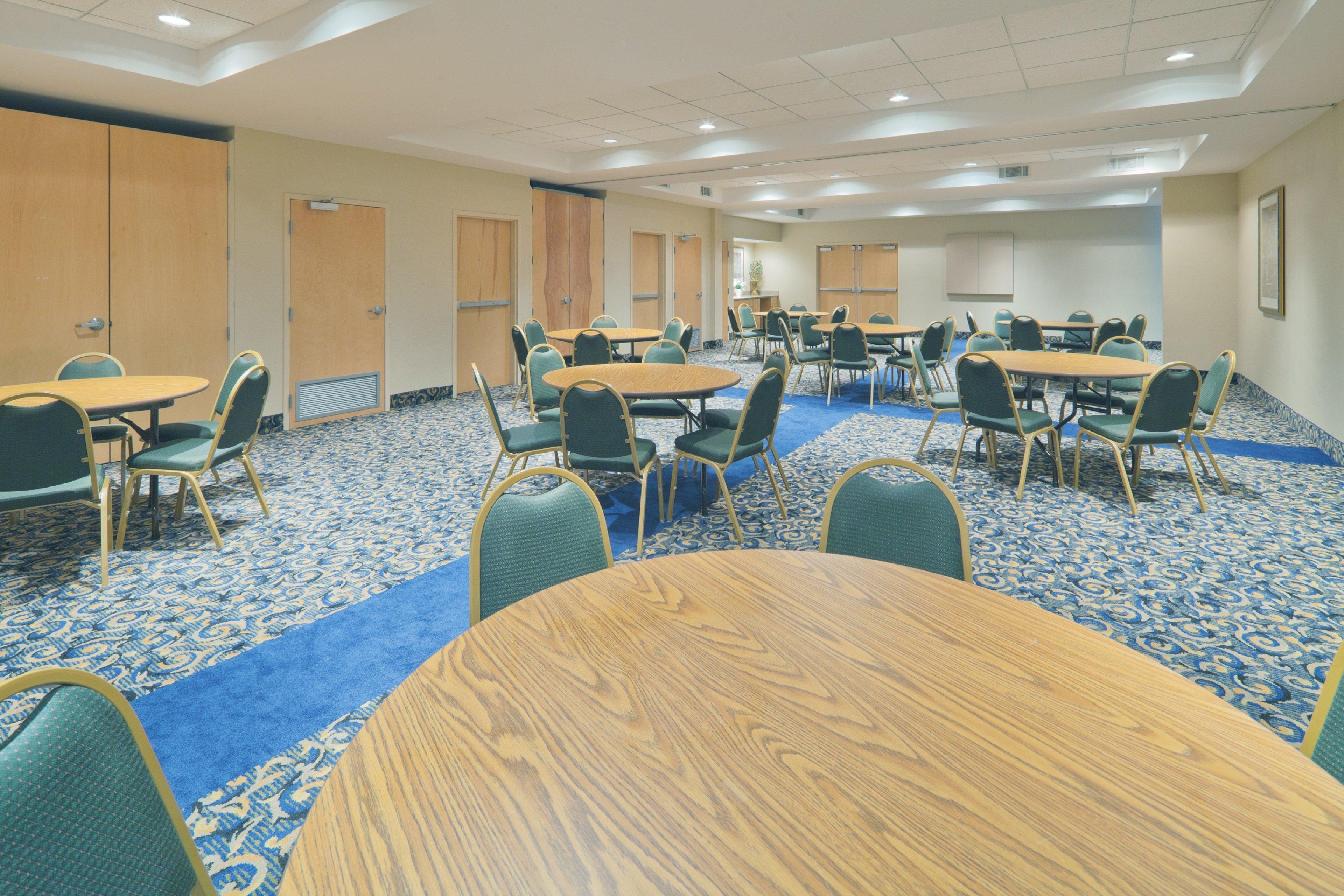 Holiday Inn Express Hotel & Suites Memphis Southwind By Ihg Exterior photo